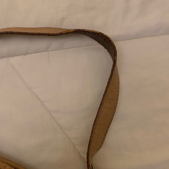 Beige leather J.Crew bucket bag - Picture 5 of 6